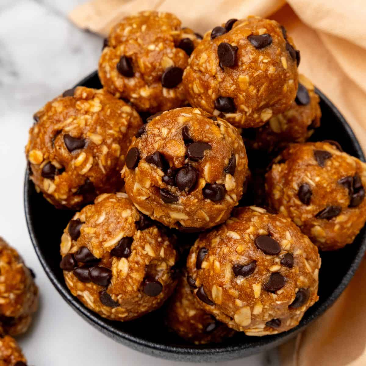 Healthy Biscoff Protein Balls (no bake + easy)
