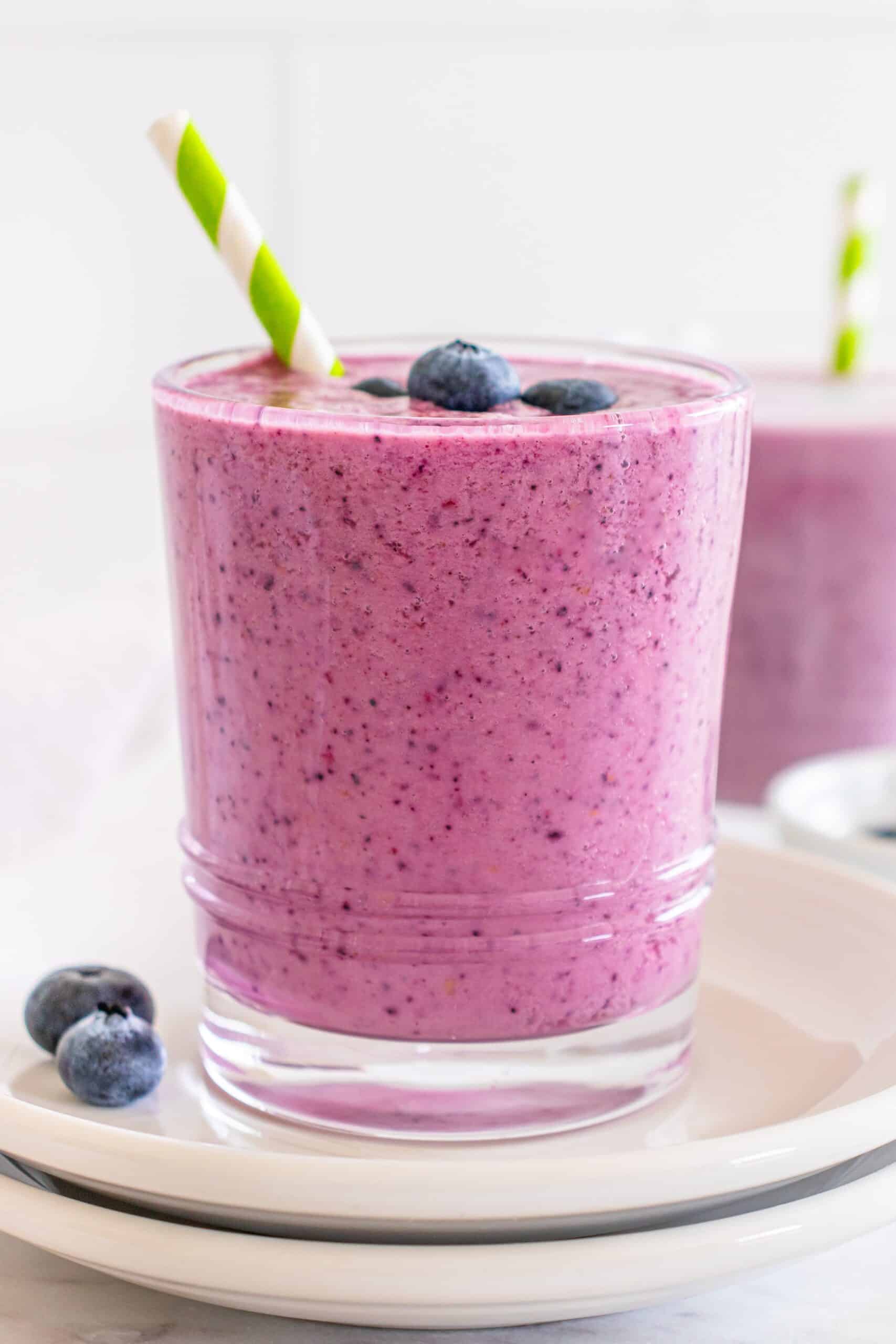 Almond Milk Berry Smoothie