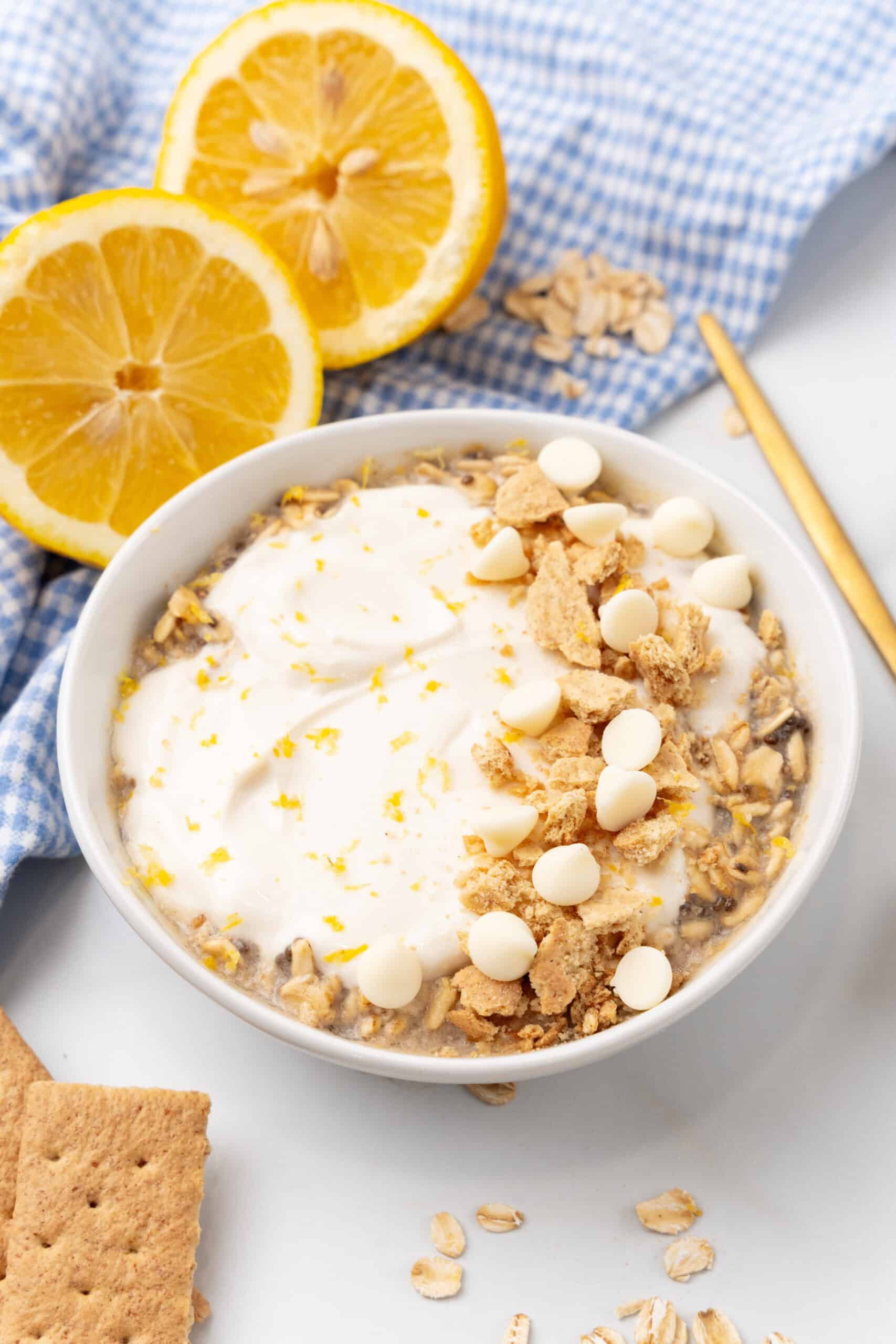 Lemon Cheesecake Overnight Oats (High Protein + High Fiber)