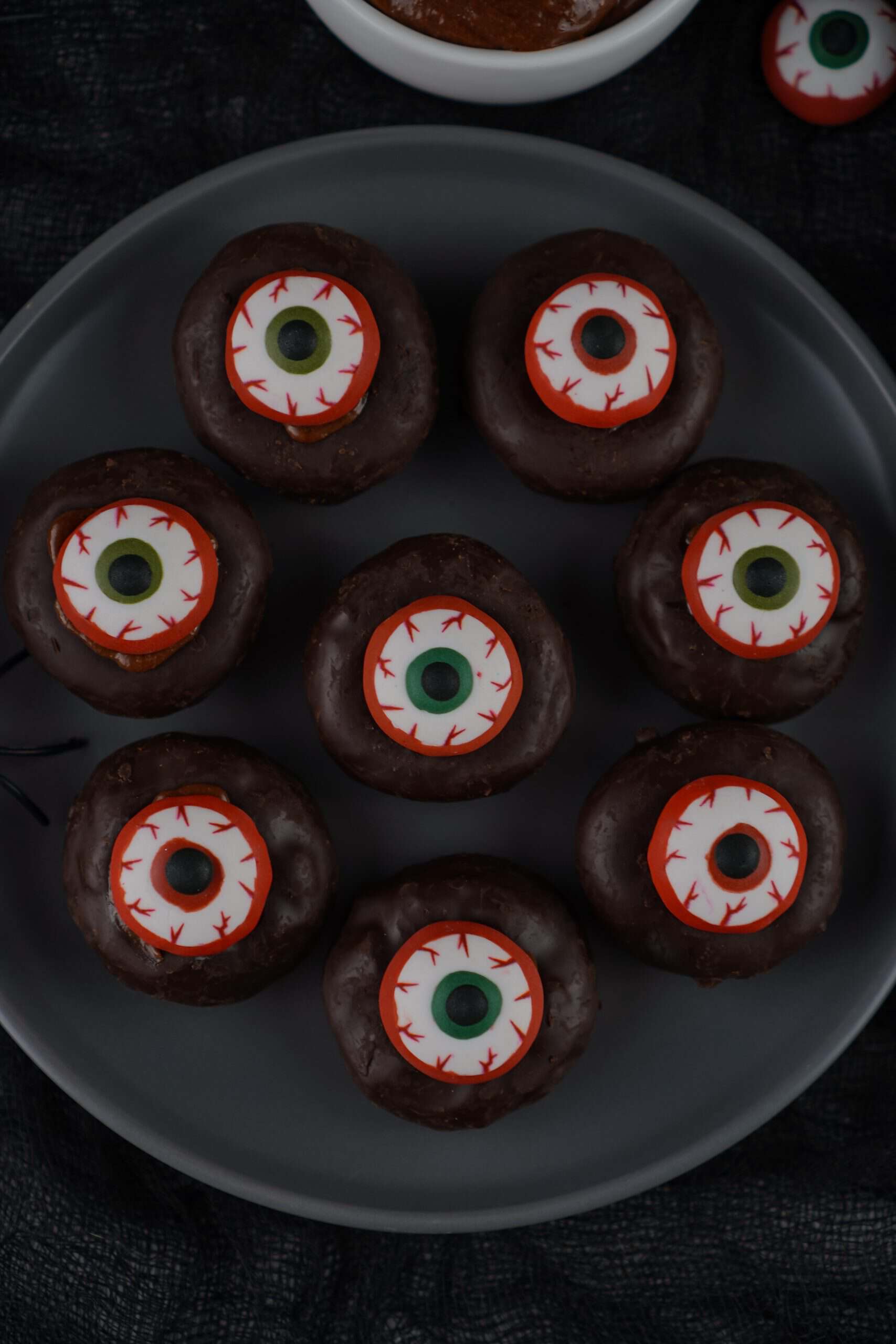 Mini Donut Eyeballs