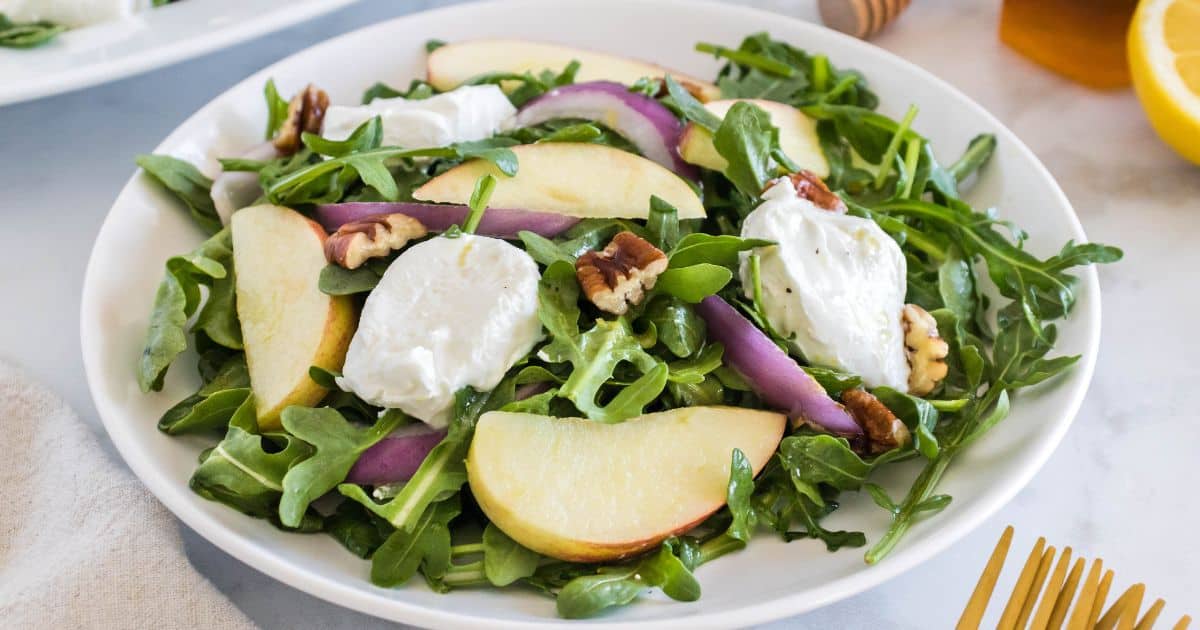 Apple Arugula Salad with Goat Cheese and Pecans