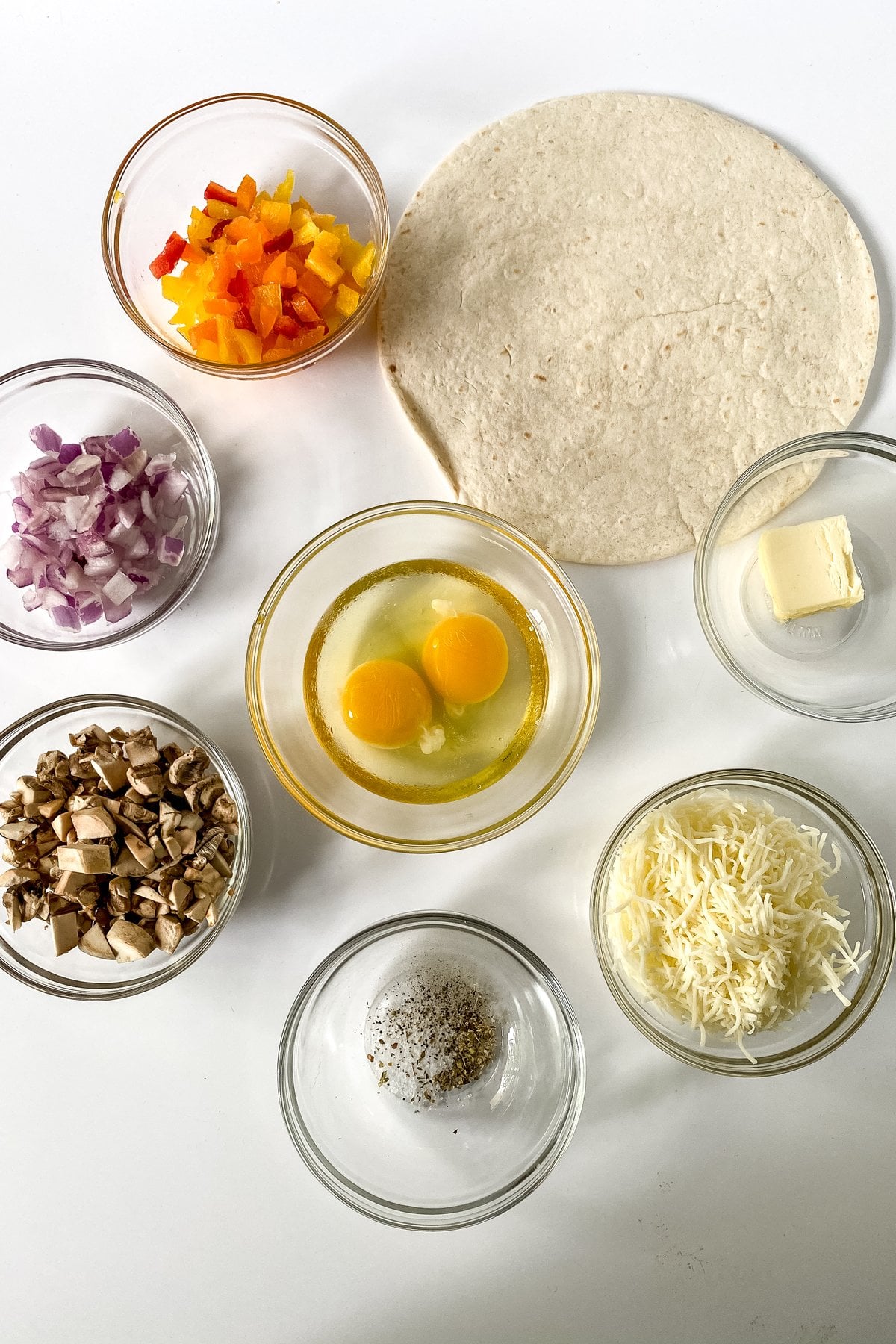 ingredients for a veggie breakfast quesadilla