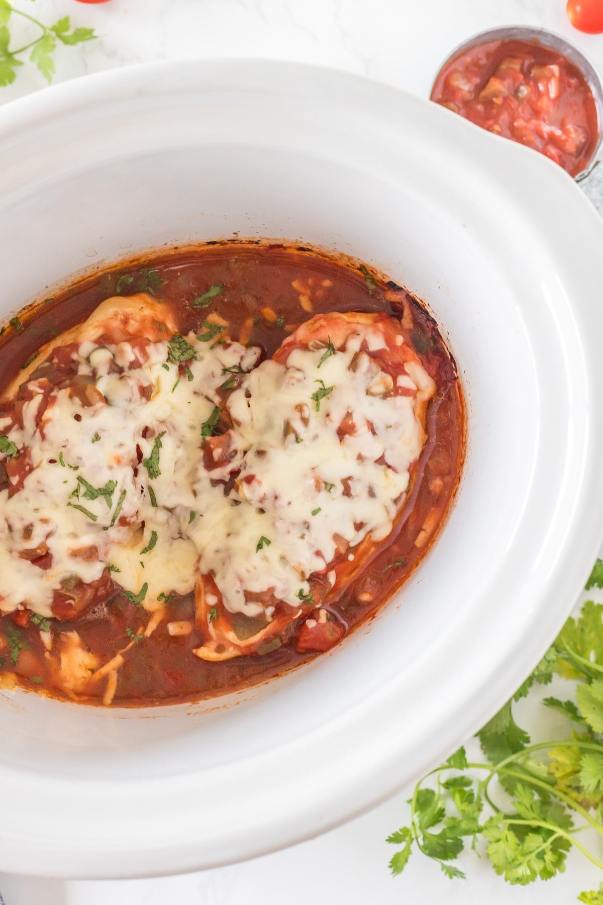 crockpot salsa chicken breasts with melted cheese