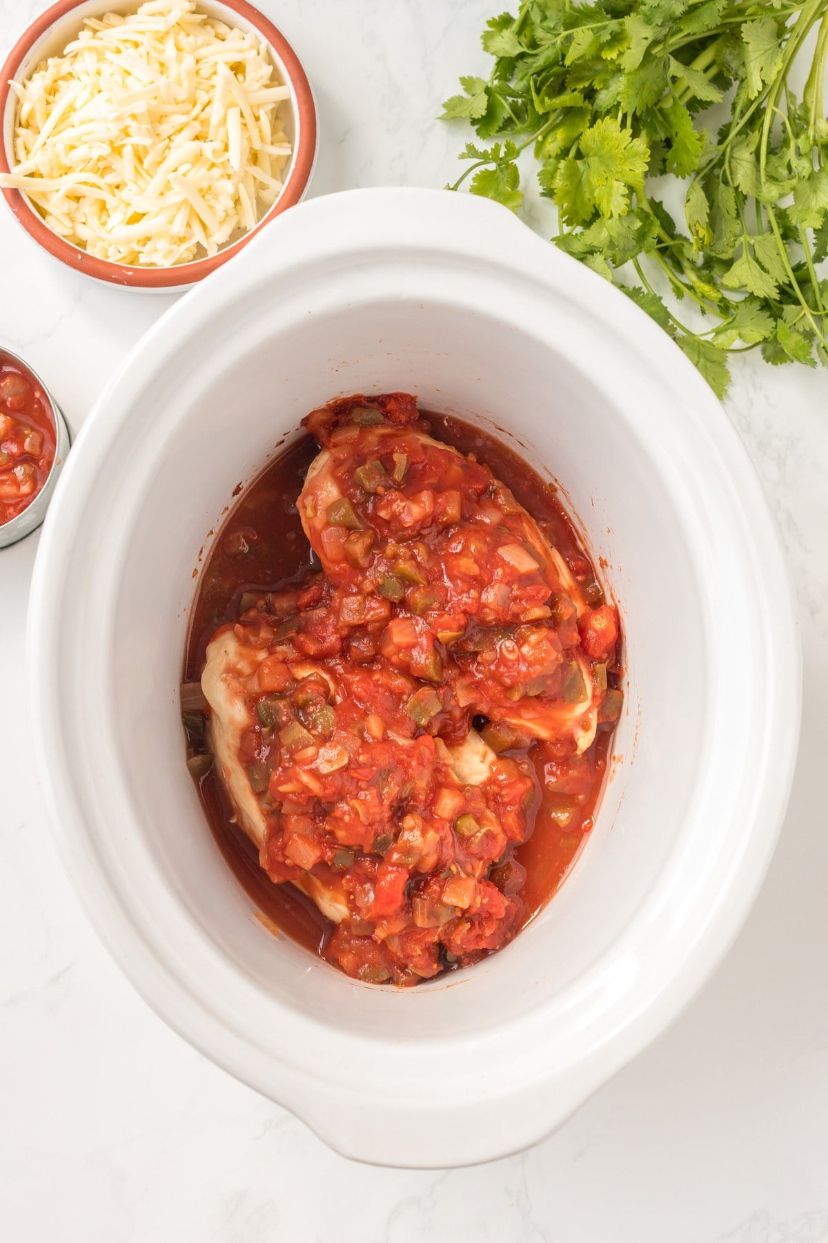 cooked slow cooker salsa chicken breasts in the crockpot