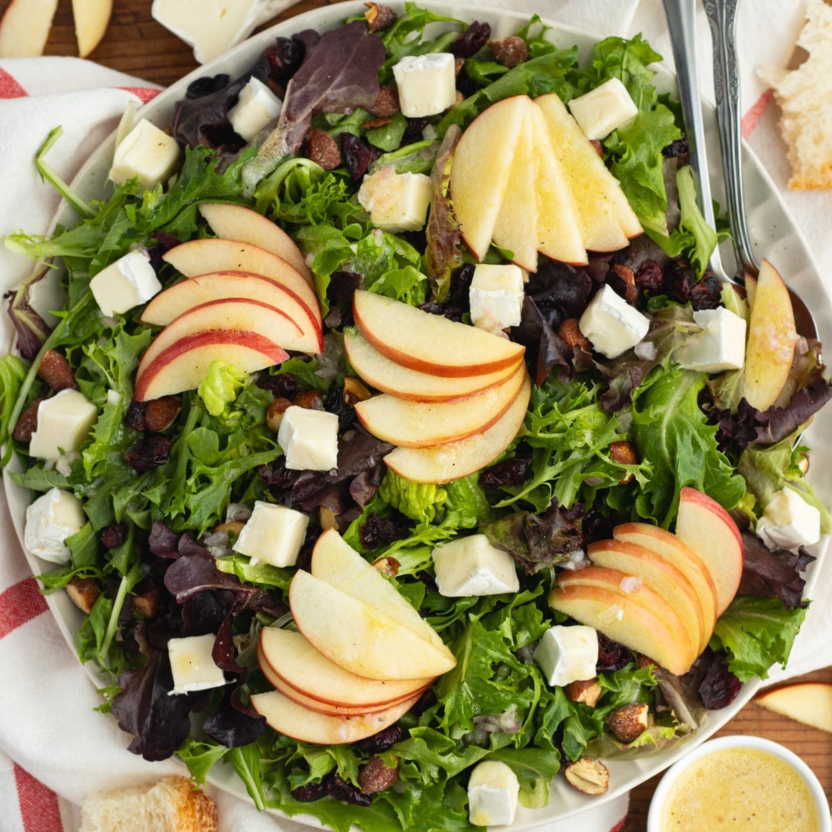 Easy Salad with Brie, Apple and Shallot Vinaigrette